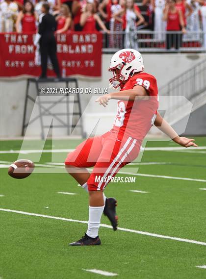 Thumbnail 2 in Katy vs Tompkins photogallery.