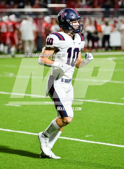 Thumbnail 2 in Katy vs Tompkins photogallery.