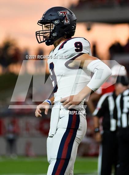 Thumbnail 2 in Katy vs Tompkins photogallery.