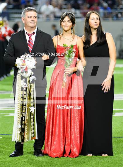 Thumbnail 3 in Katy vs Tompkins photogallery.