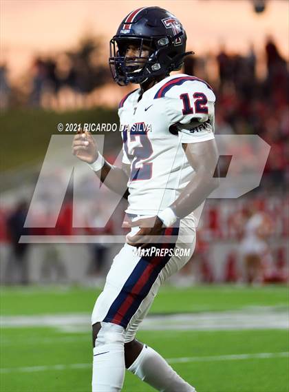 Thumbnail 2 in Katy vs Tompkins photogallery.