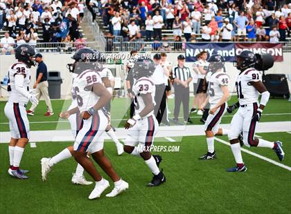 Thumbnail 3 in Katy vs Tompkins photogallery.