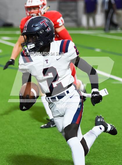 Thumbnail 3 in Katy vs Tompkins photogallery.