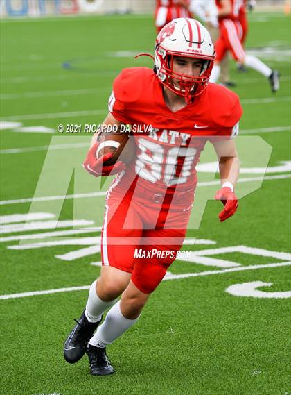 Thumbnail 3 in Katy vs Tompkins photogallery.