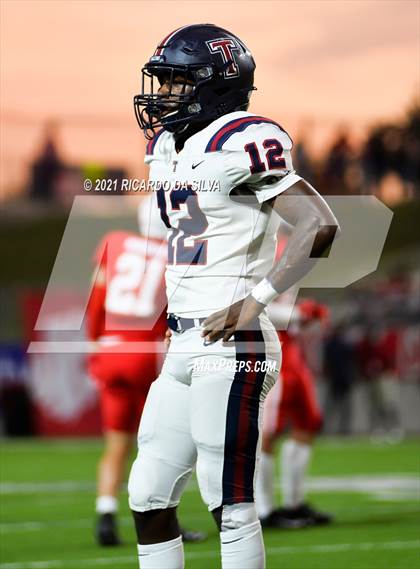 Thumbnail 3 in Katy vs Tompkins photogallery.