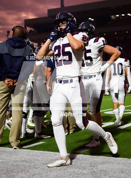 Thumbnail 2 in Katy vs Tompkins photogallery.