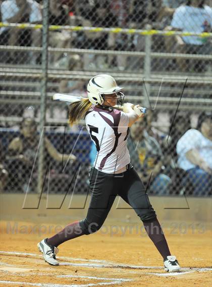 Thumbnail 3 in Estrella Foothills vs. Winslow (AIA D3 Final) photogallery.