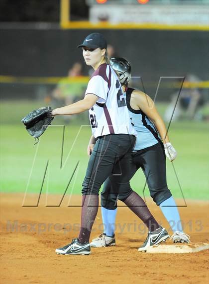 Thumbnail 2 in Estrella Foothills vs. Winslow (AIA D3 Final) photogallery.