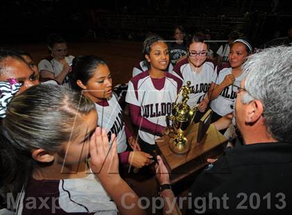 Thumbnail 1 in Estrella Foothills vs. Winslow (AIA D3 Final) photogallery.