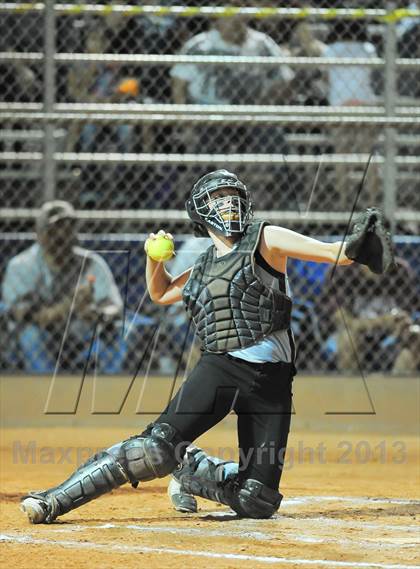 Thumbnail 1 in Estrella Foothills vs. Winslow (AIA D3 Final) photogallery.