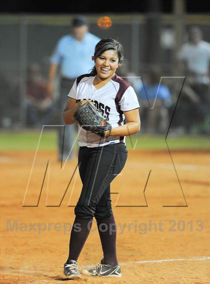 Thumbnail 2 in Estrella Foothills vs. Winslow (AIA D3 Final) photogallery.
