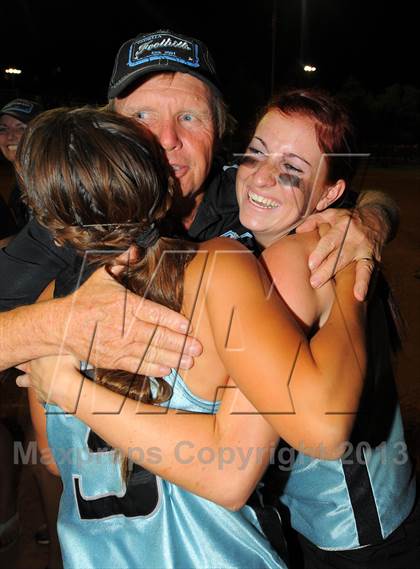 Thumbnail 3 in Estrella Foothills vs. Winslow (AIA D3 Final) photogallery.