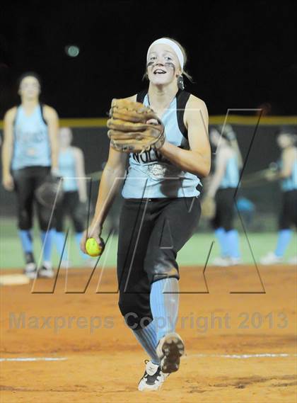 Thumbnail 2 in Estrella Foothills vs. Winslow (AIA D3 Final) photogallery.