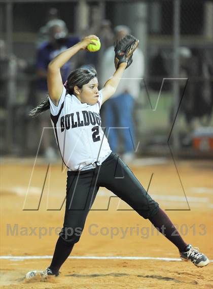 Thumbnail 3 in Estrella Foothills vs. Winslow (AIA D3 Final) photogallery.