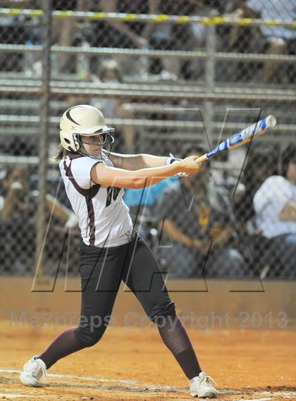 Thumbnail 1 in Estrella Foothills vs. Winslow (AIA D3 Final) photogallery.
