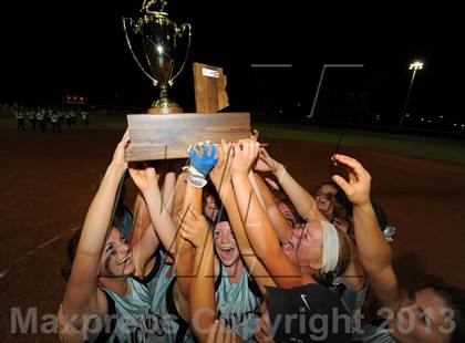 Thumbnail 3 in Estrella Foothills vs. Winslow (AIA D3 Final) photogallery.