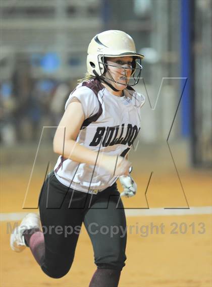 Thumbnail 2 in Estrella Foothills vs. Winslow (AIA D3 Final) photogallery.
