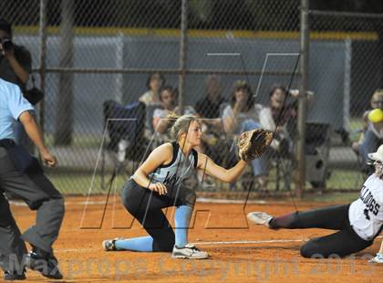 Thumbnail 3 in Estrella Foothills vs. Winslow (AIA D3 Final) photogallery.