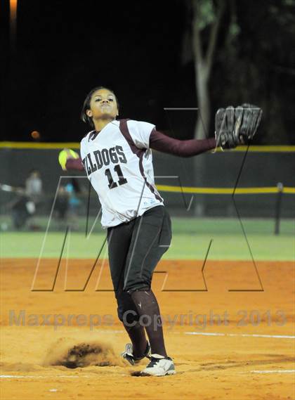 Thumbnail 3 in Estrella Foothills vs. Winslow (AIA D3 Final) photogallery.