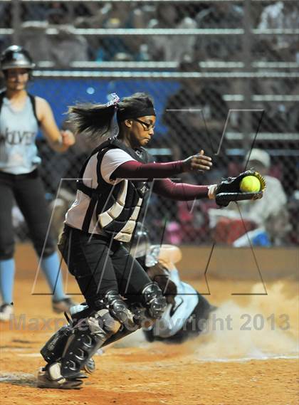 Thumbnail 2 in Estrella Foothills vs. Winslow (AIA D3 Final) photogallery.