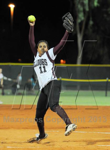 Thumbnail 2 in Estrella Foothills vs. Winslow (AIA D3 Final) photogallery.