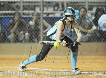 Thumbnail 3 in Estrella Foothills vs. Winslow (AIA D3 Final) photogallery.