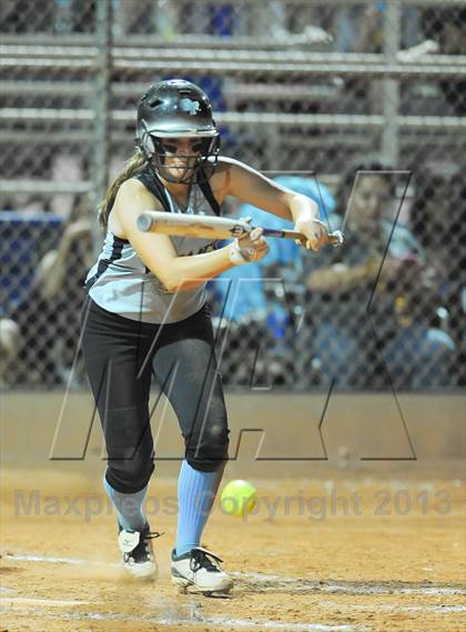 Thumbnail 1 in Estrella Foothills vs. Winslow (AIA D3 Final) photogallery.