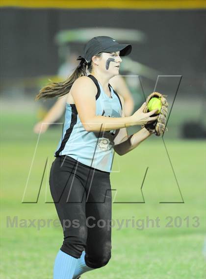 Thumbnail 3 in Estrella Foothills vs. Winslow (AIA D3 Final) photogallery.