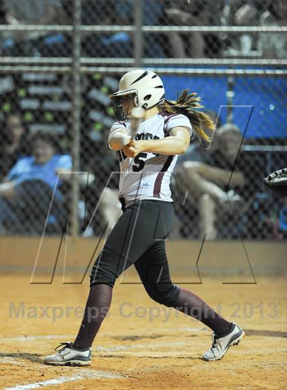 Thumbnail 3 in Estrella Foothills vs. Winslow (AIA D3 Final) photogallery.