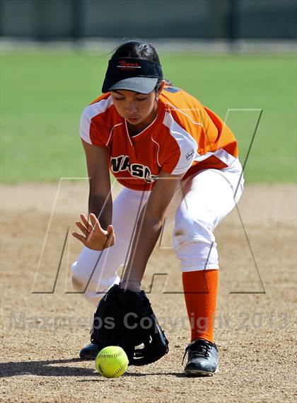 Thumbnail 2 in Wasco vs Delano (Mira Monte Invitational Consolation Final) photogallery.