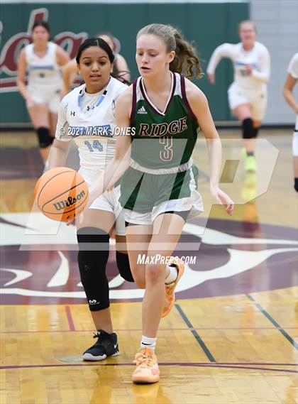 Thumbnail 1 in Mountain Ridge vs. Cactus (Mountain Ridge Invitational) photogallery.