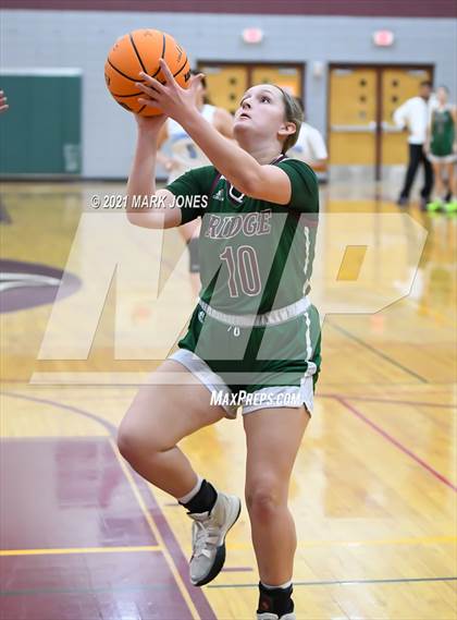 Thumbnail 1 in Mountain Ridge vs. Cactus (Mountain Ridge Invitational) photogallery.