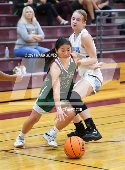 Thumbnail 1 in Mountain Ridge vs. Cactus (Mountain Ridge Invitational) photogallery.