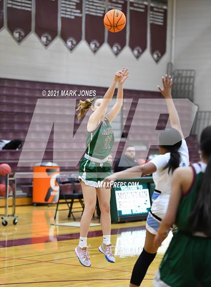 Thumbnail 3 in Mountain Ridge vs. Cactus (Mountain Ridge Invitational) photogallery.