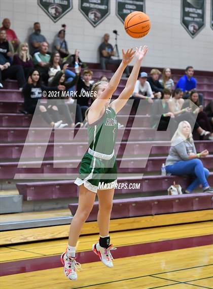 Thumbnail 1 in Mountain Ridge vs. Cactus (Mountain Ridge Invitational) photogallery.