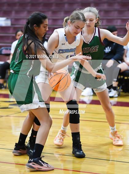 Thumbnail 1 in Mountain Ridge vs. Cactus (Mountain Ridge Invitational) photogallery.