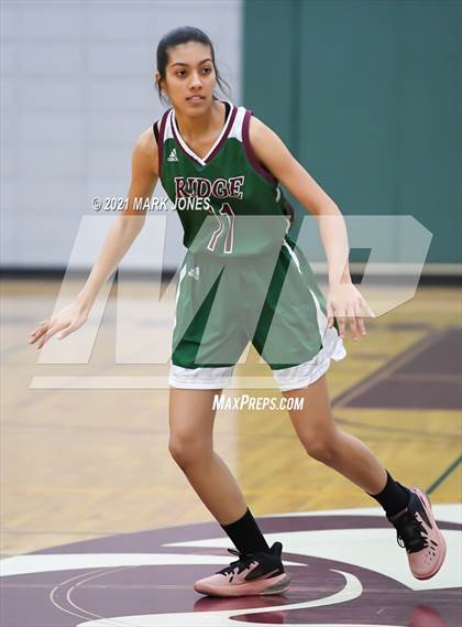 Thumbnail 3 in Mountain Ridge vs. Cactus (Mountain Ridge Invitational) photogallery.