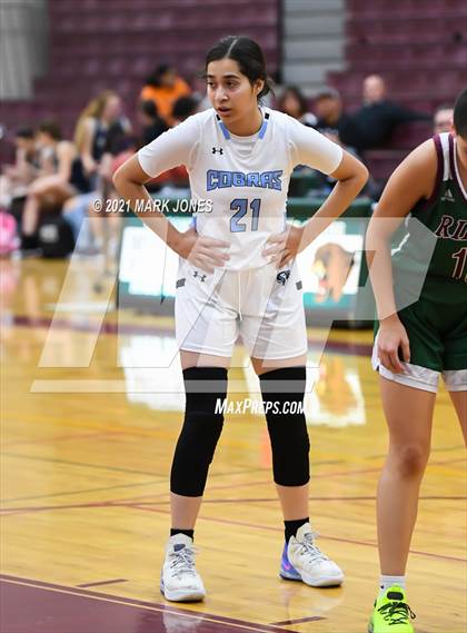 Thumbnail 1 in Mountain Ridge vs. Cactus (Mountain Ridge Invitational) photogallery.