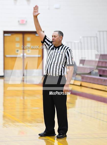 Thumbnail 1 in Mountain Ridge vs. Cactus (Mountain Ridge Invitational) photogallery.
