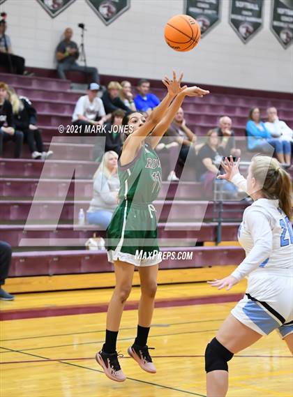 Thumbnail 1 in Mountain Ridge vs. Cactus (Mountain Ridge Invitational) photogallery.