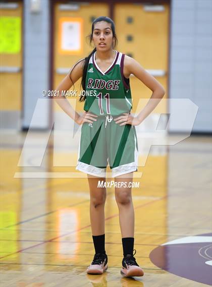 Thumbnail 3 in Mountain Ridge vs. Cactus (Mountain Ridge Invitational) photogallery.