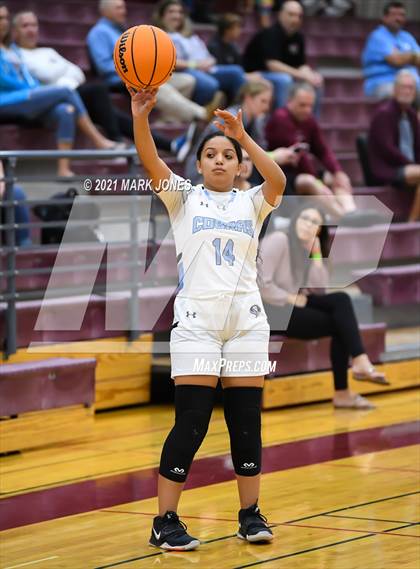 Thumbnail 1 in Mountain Ridge vs. Cactus (Mountain Ridge Invitational) photogallery.