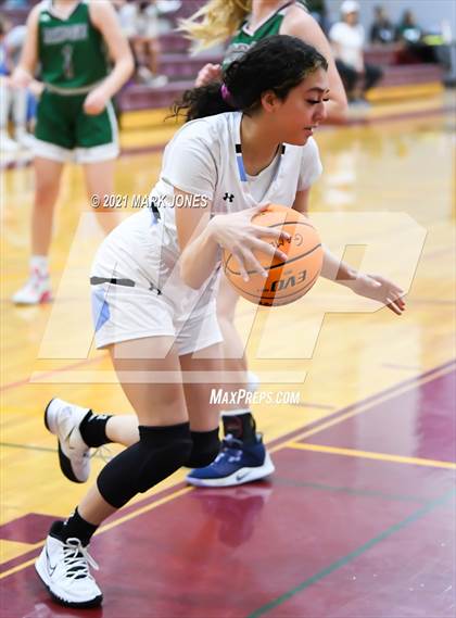 Thumbnail 2 in Mountain Ridge vs. Cactus (Mountain Ridge Invitational) photogallery.