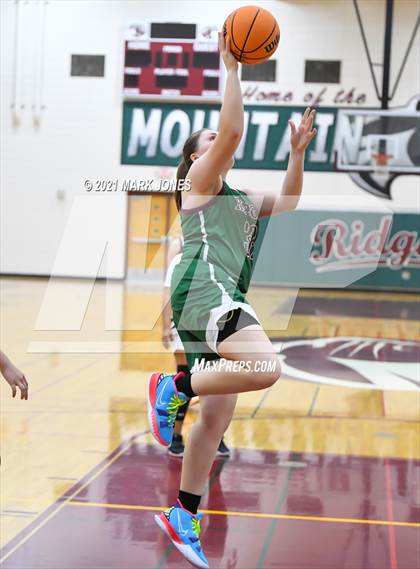 Thumbnail 2 in Mountain Ridge vs. Cactus (Mountain Ridge Invitational) photogallery.