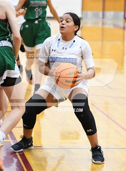 Thumbnail 2 in Mountain Ridge vs. Cactus (Mountain Ridge Invitational) photogallery.