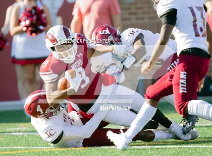 Thumbnail 1 in Trinity Catholic @ MICDS (MSHSAA Class 4 District Playoff) photogallery.