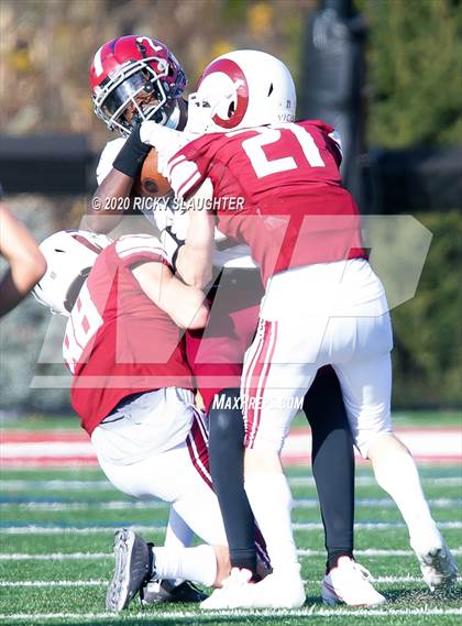 Thumbnail 1 in Trinity Catholic @ MICDS (MSHSAA Class 4 District Playoff) photogallery.