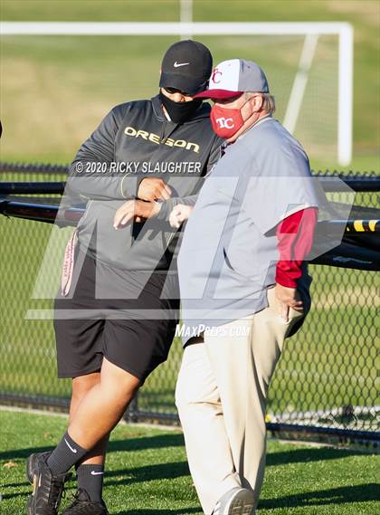 Thumbnail 1 in Trinity Catholic @ MICDS (MSHSAA Class 4 District Playoff) photogallery.