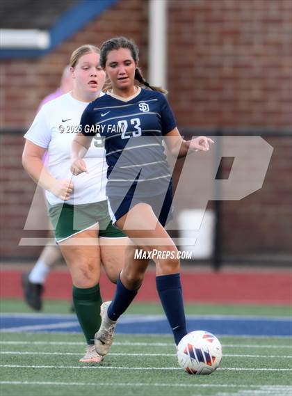 Thumbnail 1 in Notre Dame vs Soddy Daisy (Scrimmage)  photogallery.
