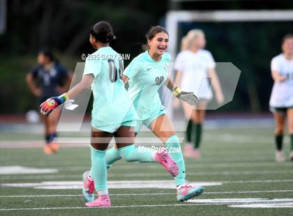 Thumbnail 2 in Notre Dame vs Soddy Daisy (Scrimmage)  photogallery.
